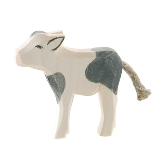 Ostheimer-Kalb schwarz stehend