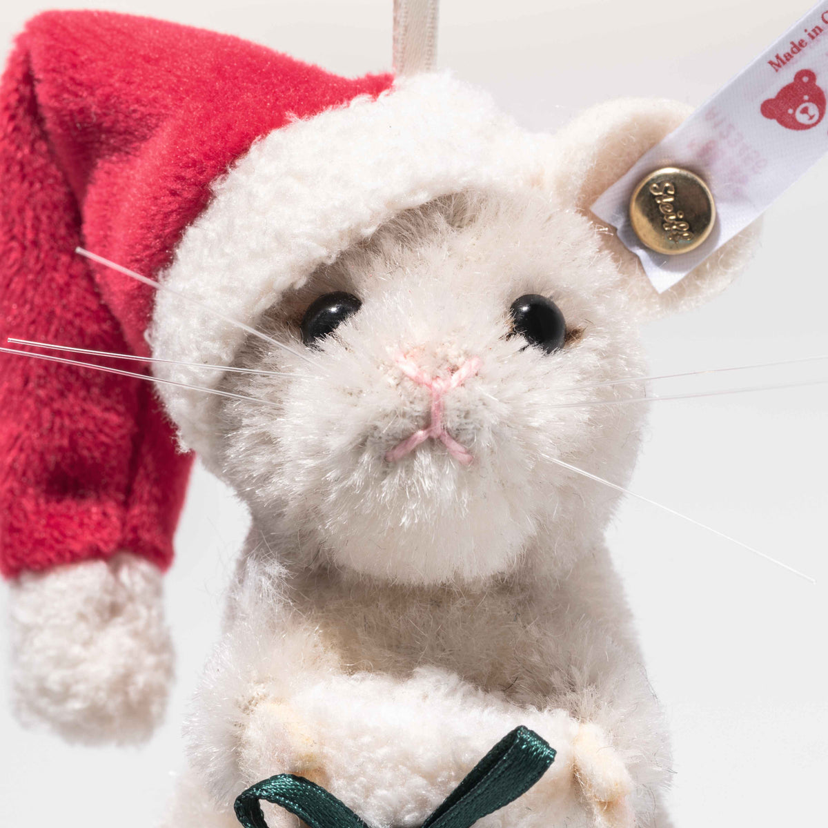 Steiff Weihnachtsmaus Ornament mit Mütze und Säckchen 8 cm